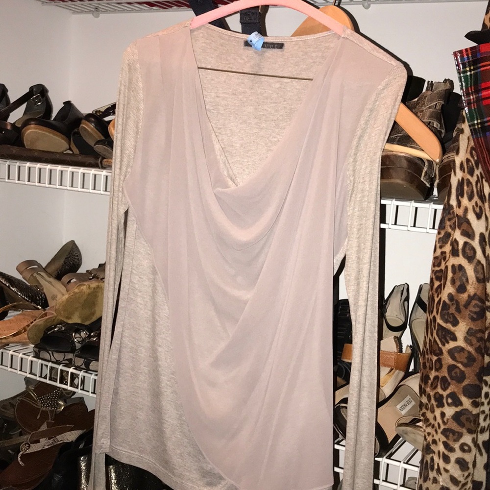 ✨EUC✨ Velvet Size Small Top only worn once!